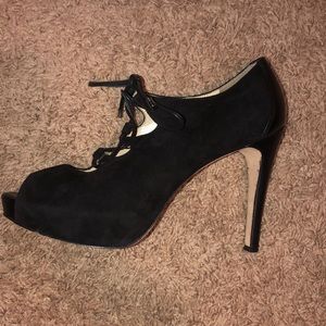 Talbots 9 black suede and leather platform heel